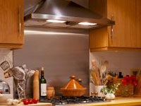 Кухонные вытяжки: особенности и нюансы