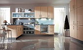 Wellmann HOME Эффект древесины березы 22 мм толщиной, дверь очень привлекательна. Округленные края, бархатные матовые поверхности и стеклянные детали формируют отличительный характер этой кухни. Есть более выразительные двери деревянного эффекта от кальва