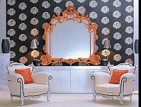 Alice poltrona. Miki specchiera. Lella credenza. Lampada CR442-AC.