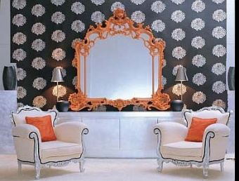 Alice poltrona. Miki specchiera. Lella credenza. Lampada CR442-AC.