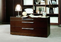 Комод Morning. Cassettone Morning in rovere scuro. Design: Opera Work in Progress.