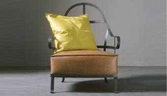 Chassis armchair. 70x73 h.99 Plume Forest with cushion 60x60 Plume Lime