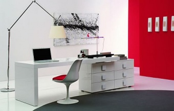 Стол для кабинета Besana модель OFFICE ONE